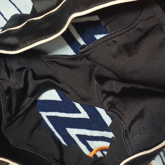 Beach Bunny Good Girl Gone Bad Sm Top Md Bottom - Picture 7 of 9